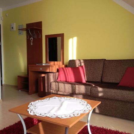 Luxury Apartment Besenova Luaran gambar