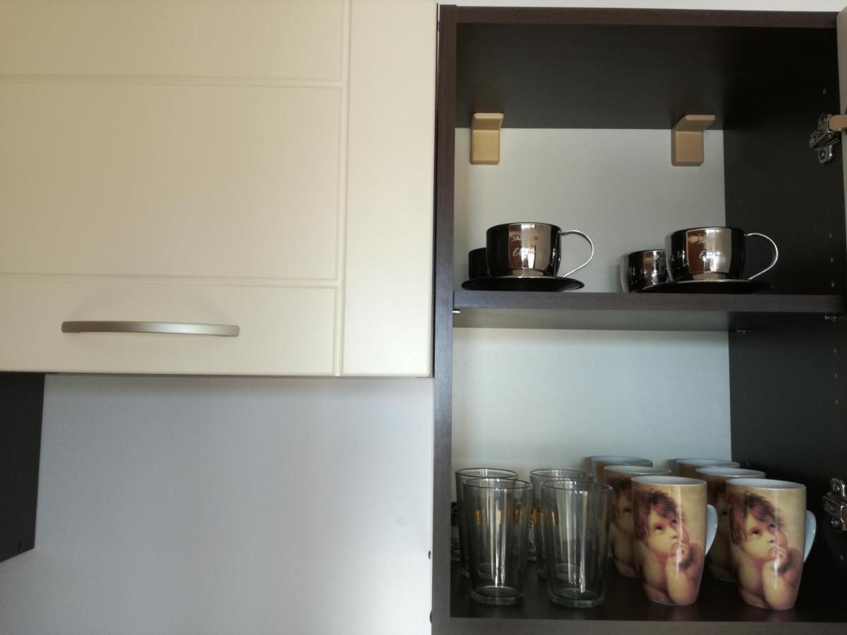 Luxury Apartment Besenova Luaran gambar