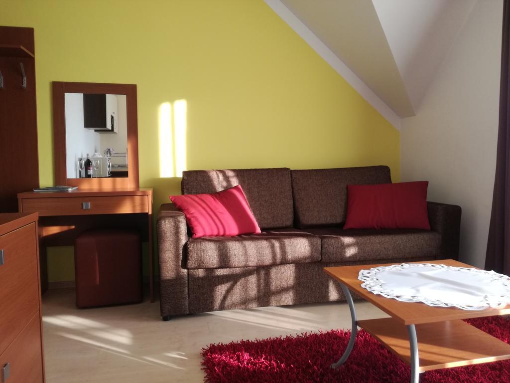Luxury Apartment Besenova Luaran gambar