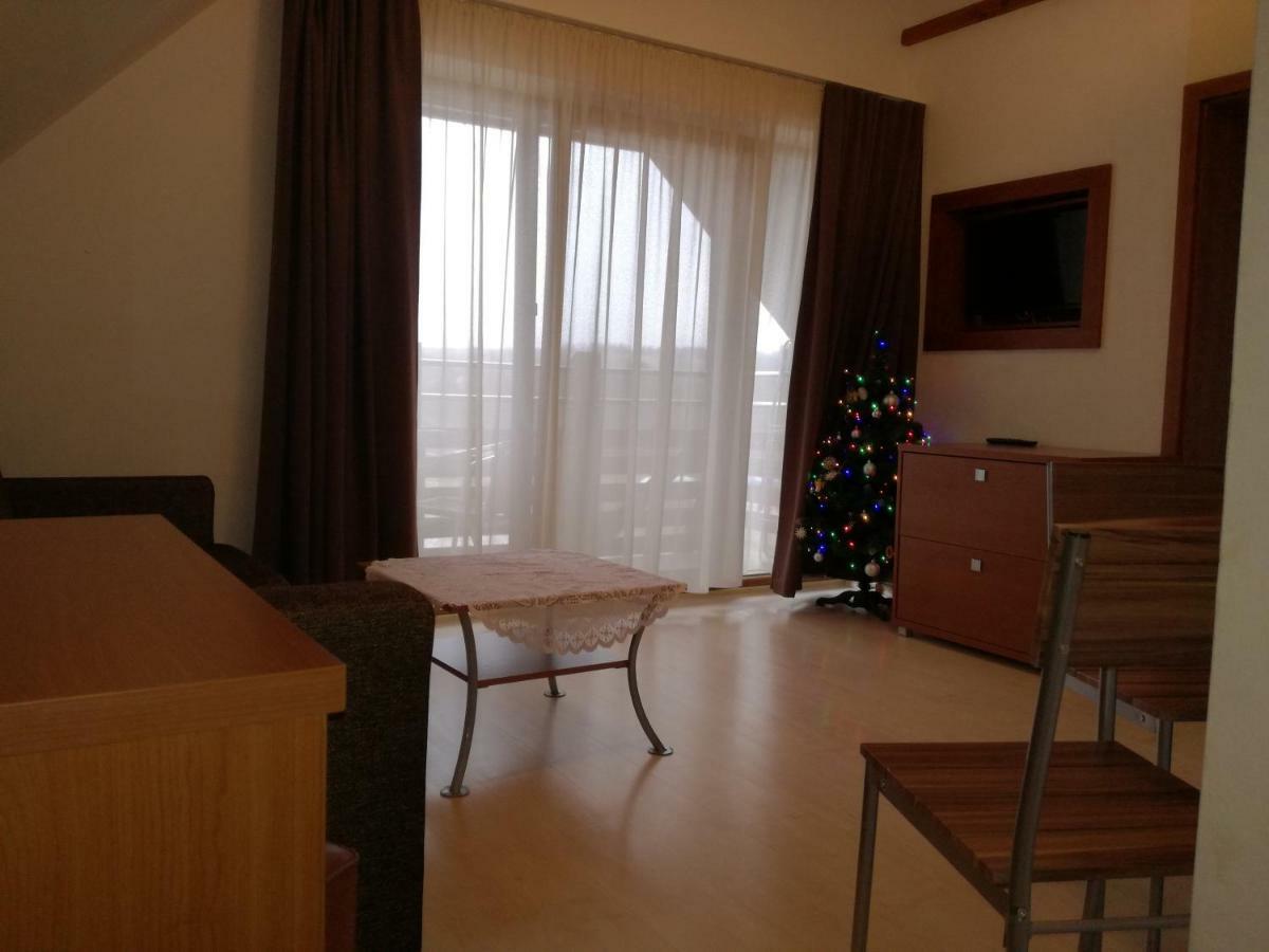 Luxury Apartment Besenova Luaran gambar